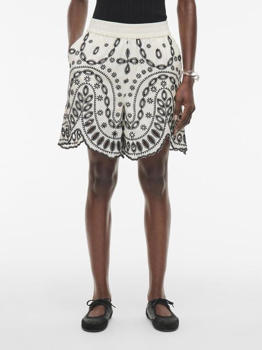 Actual product image Rouge Edit Stickerei Shorts (40)
