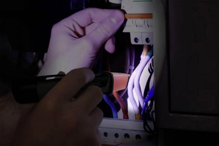 Actual product image Voltcraft MS-520 Multi-Tester CAT IV 100 (CAT IV 1000V)