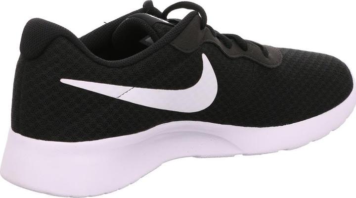 Actual product image Nike Tanjun (42)
