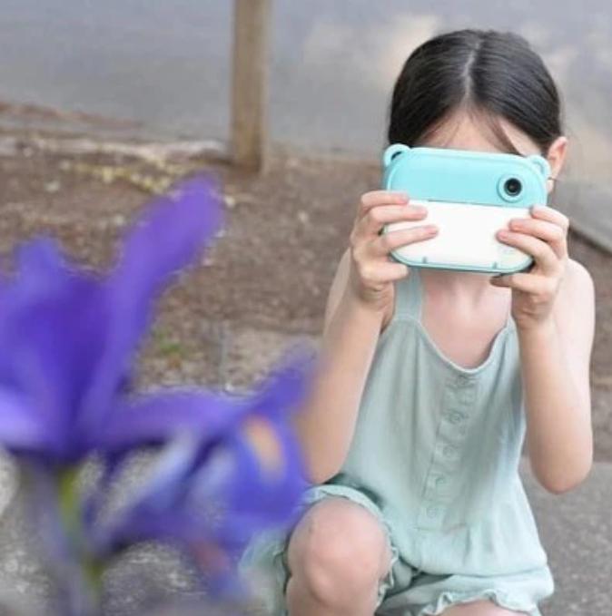 Actual product image myFirst Camera Insta 2