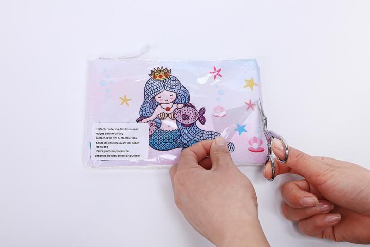 Produktbild Diamond Dotz DOTZIES® Original Diamond Painting Mäppchen „Mer Princess“ 21,5 x 14 cm, DIY Kreativset mit Diamant