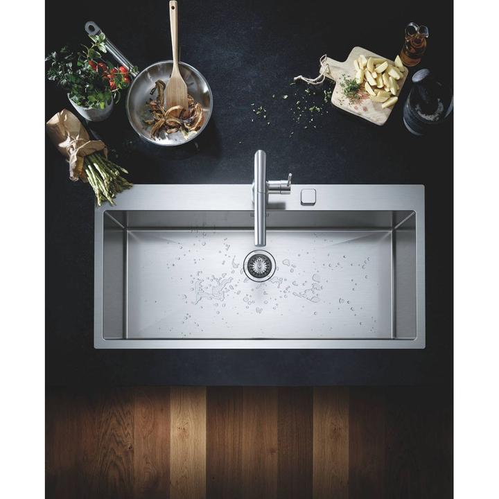Actual product image Grohe Essence single-lever sink mixer