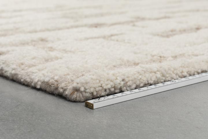Actual product image Zuiver Hills Carpet 160x230 (160 x 230 cm)