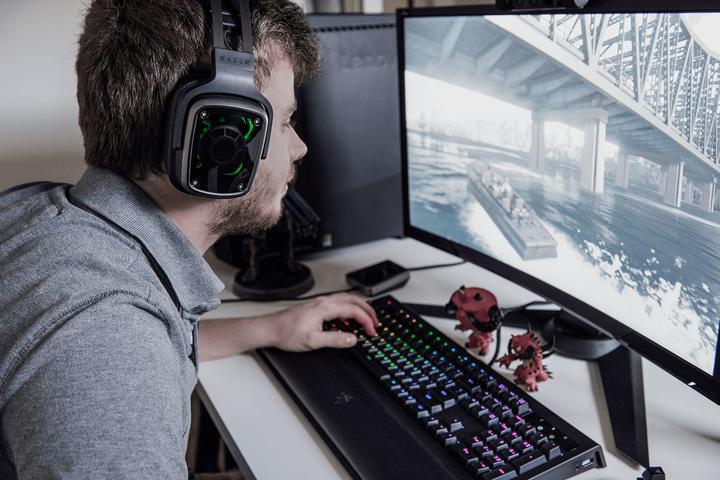 Produktbild Razer Tiamat 7.1 V2 (Kabelgebunden)
