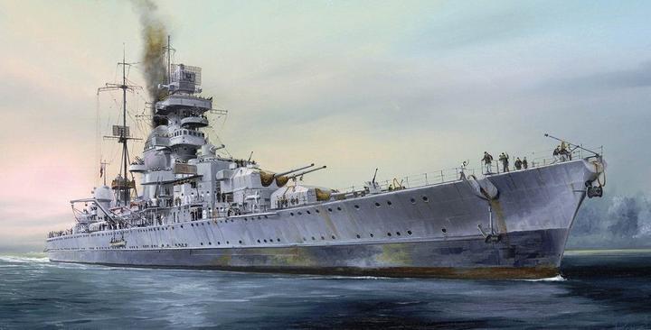 Actual product image Trumpeter German cruiser Prinz Eugen 1945