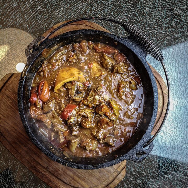 Actual product image Grill & More Essentials Dutch Oven, 4 litres