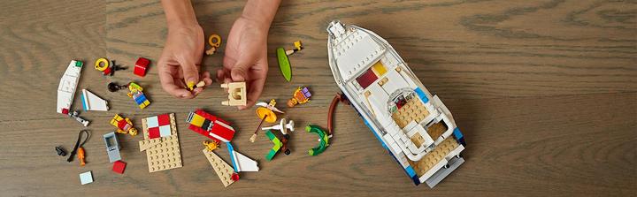 Image du produit LEGO Aventure sur un yacht (31083, LEGO Creator 3-in-1)