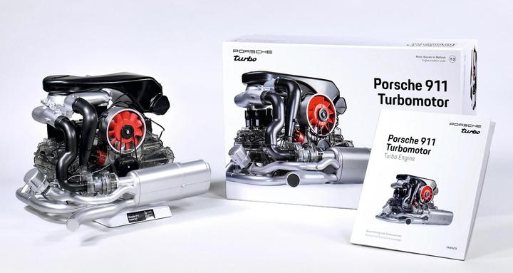 Actual product image Franzis Porsche 911 Turbo engine kit