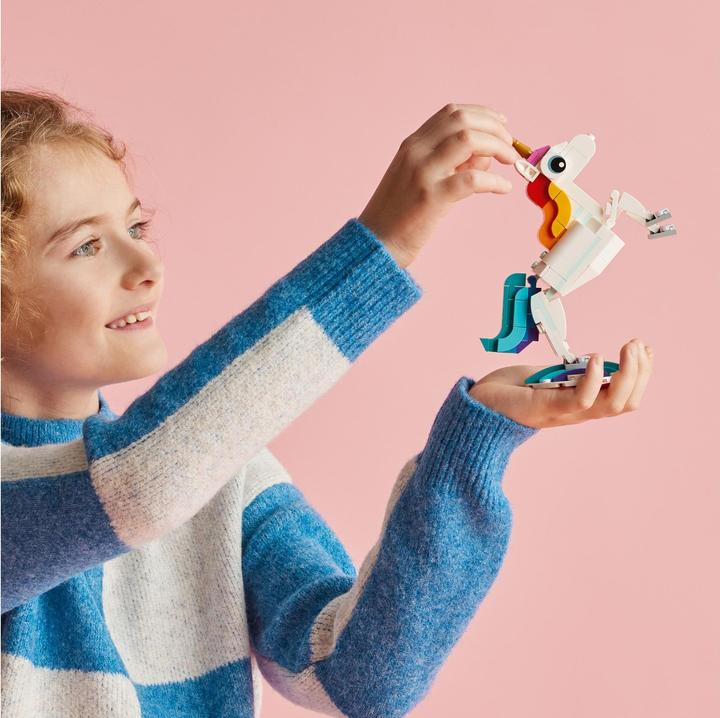 Image du produit LEGO 31140 Licorne magique (31140, LEGO Creator 3-in-1)