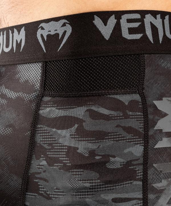 Produktbild Venum Defender Compression Shorts - Dark Camo (XL)