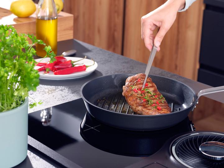 Actual product image Leifheit Kitchen tweezers