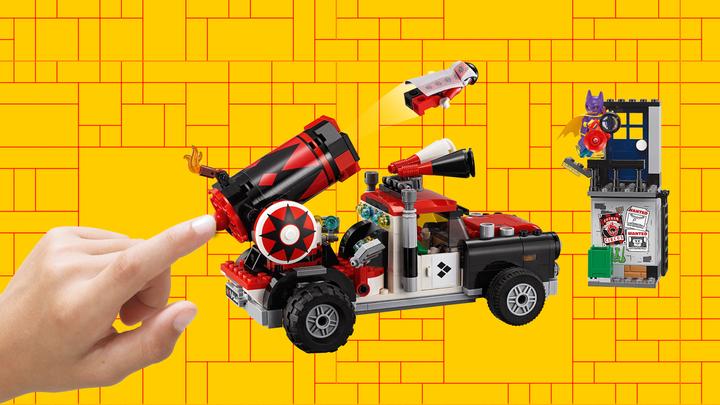 Actual product image LEGO Batman Movie Harley Quinn Cannonball Attack (70921, LEGO DC)