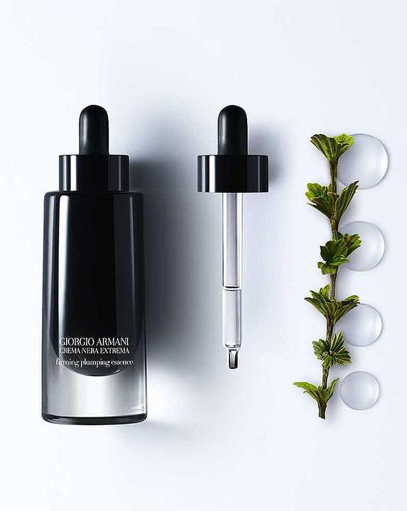 Produktbild Giorgio Armani Crema Nera Extrema Firming Solution (30 ml)