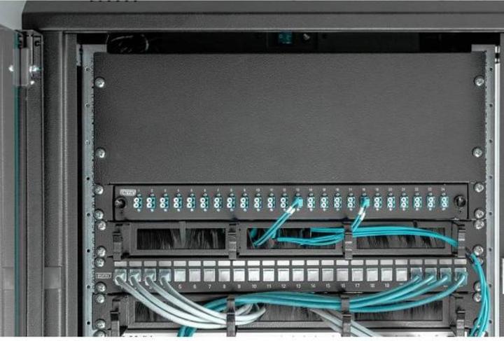 Produktbild Digitus Blindabdeckung 48,3cm 19Zoll 4HE schwarz RAL9005
