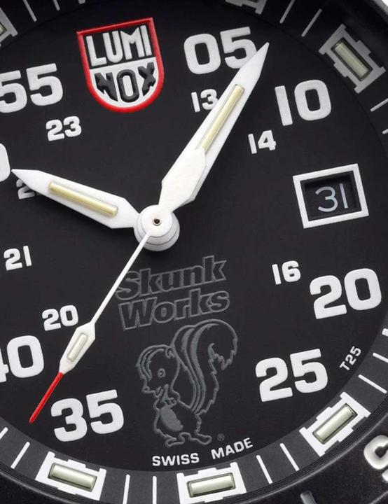 Produktbild Luminox F117 x SKUNK WORKS HERITAGE 6440H SERIES (Fliegeruhr, 44 mm)