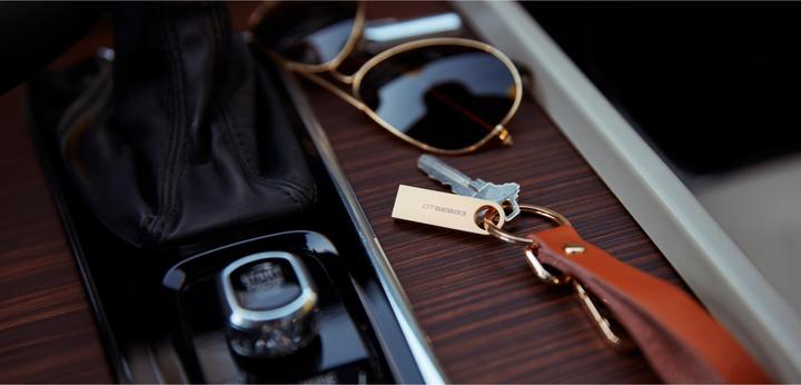 Immagine prodotto Kingston DataTraveler SE9 G3 (512 GB, USB 3.2, USB-A)