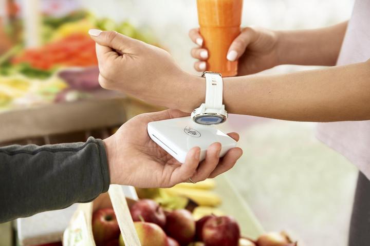 Produktbild Garmin Vivoactive 3 Music (43 mm)