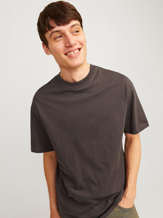 Actual product image Jack & Jones Single-coloured round neck T-shirt T-shirt (XS)