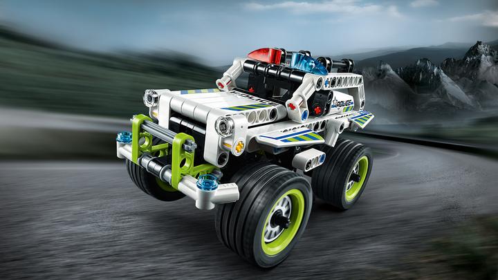 Image du produit LEGO Technic La voiture d'intervention de police (42047, LEGO Technic)