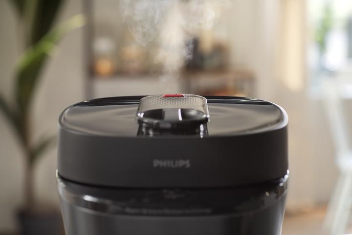 Actual product image Philips MultiCooker HD 2151/40