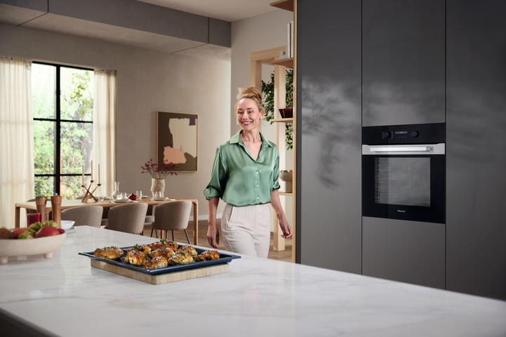 Actual product image Miele H 2861-1 BP 125 Edition
