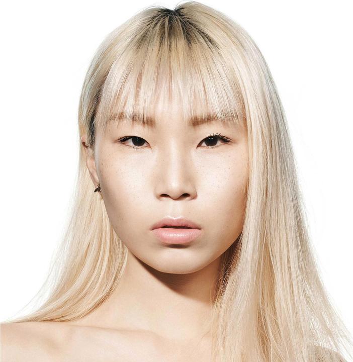 Actual product image Dior Backstage (0W Warm)
