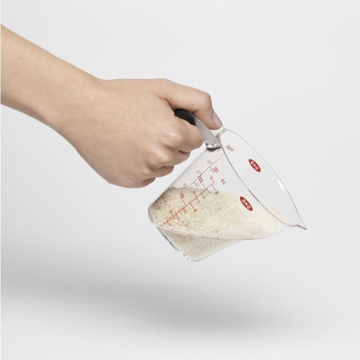 Produktbild OXO Abgewinkelter Messbecher (250 ml)