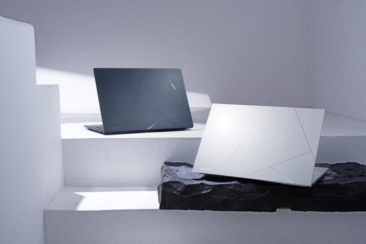 Produktbild ASUS Zenbook 14 (14", Intel Core Ultra 9 285H, 32 GB, 1000 GB, DE)