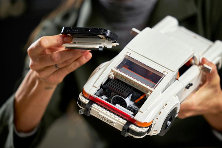Immagine prodotto LEGO Porsche 911 (10295, LEGO Creator Expert, Set LEGO rari)