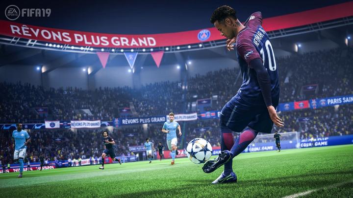 Produktbild EA Games Fifa 19 (PS4, Multilingual)