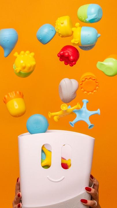 Actual product image Ubbi Collecting container for bath toys