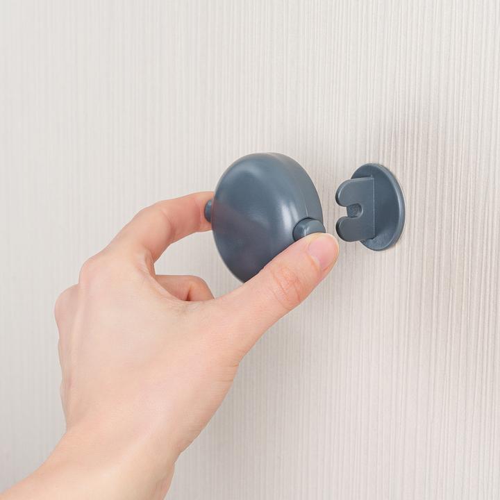 Actual product image Reer Cabinet lock