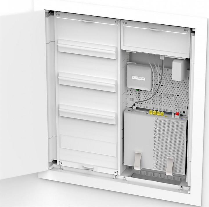 Produktbild Swisscom Kit Verteilerschrank Internetbox 3 (Wandhalterung)