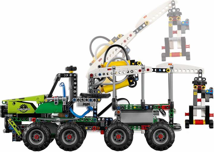 Actual product image LEGO Harvester Forest Machine (42080, LEGO Technic)