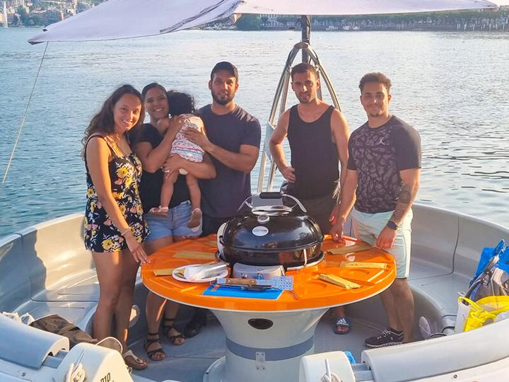 Image du produit Smartbox Fête en bateau : croisière de 5h pour 2 personne à Lugano (2 pers.)