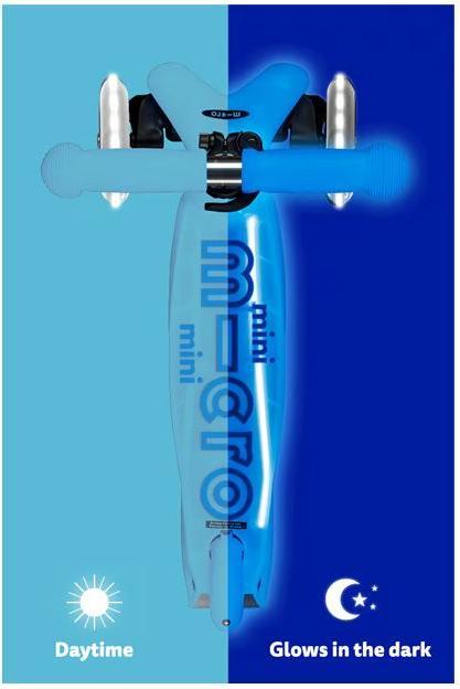 Actual product image Micro Scooter Mini Deluxe Glow Plus LED Blue