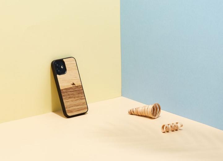 Actual product image Man&Wood case for iPhone 12 mini terra black (Apple iPhone 12 mini)
