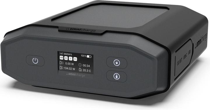 Omnicharge Ultimate (38400 mAh, 100 W, 142 Wh)