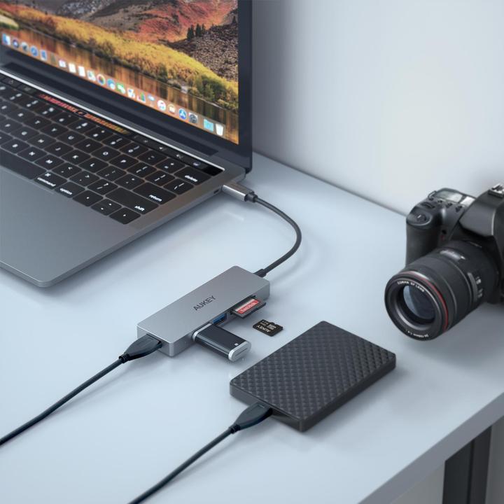 Actual product image Aukey Cb-C63 (USB-C, 3 ports)