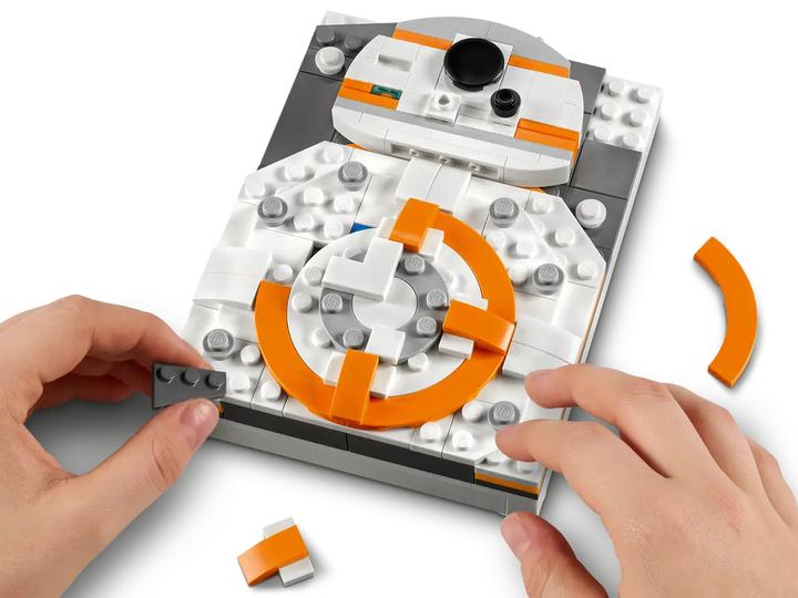Produktbild LEGO Brick Sketches - BB-8 (40431)