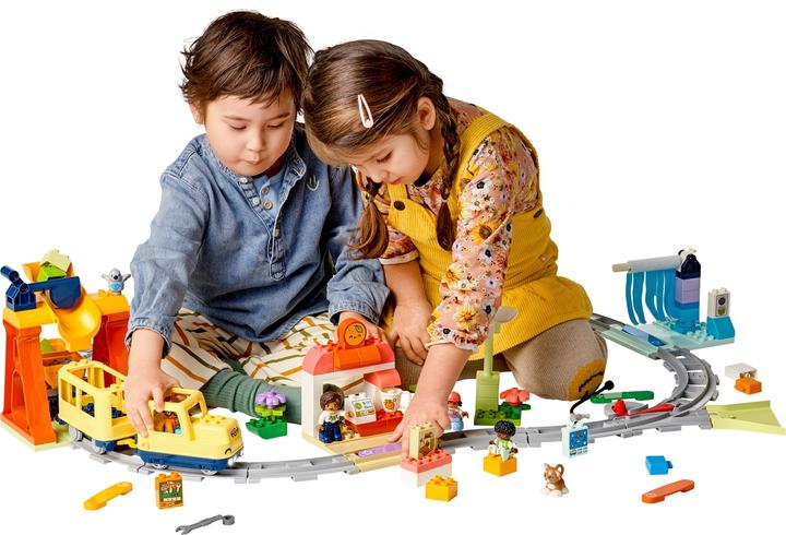 Actual product image LEGO Grosse interaktive Eisenbahn (10428)