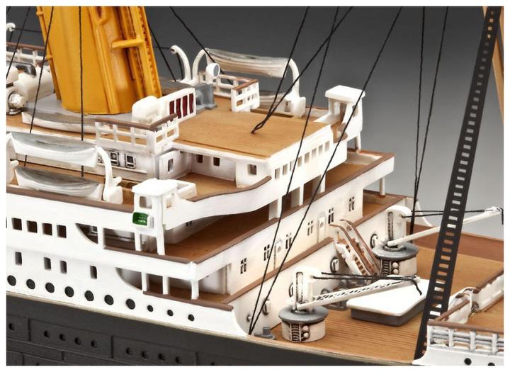 Produktbild Revell Geschenkset 100 Jahre Titanic