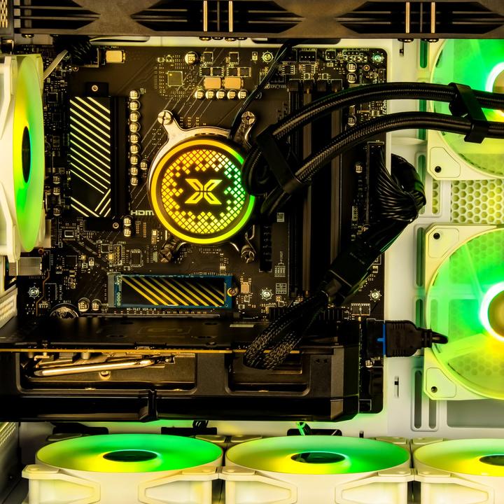 Actual product image Captiva Advanced Gaming R88-531 Ryzen 7 RTX 4060 Ti (AMD Ryzen 7 7800X3D, 32 GB, 2000 GB, GeForce RTX 4060 Ti)
