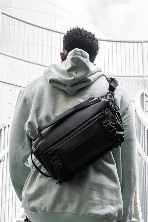 Actual product image Wandrd Roam Sling (Camera shoulder bag, 6 l)