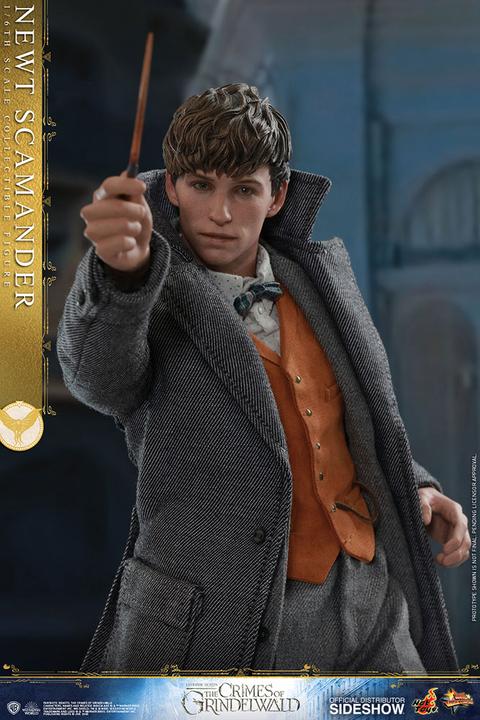 Produktbild Hot Toys Phantastische Tierwesen 2 “Newt Scamander” 1/6 Scale Figur