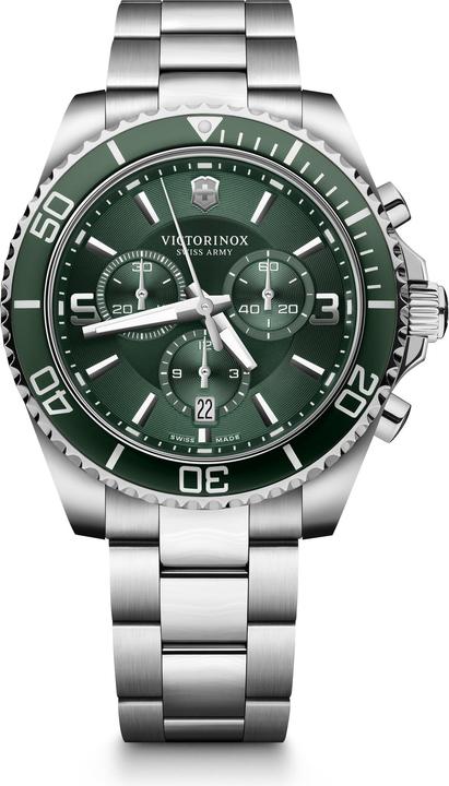 Actual product image Victorinox Maverick Chrono 43, GRN dial, GRY SST br (Chronograph, 43 mm)