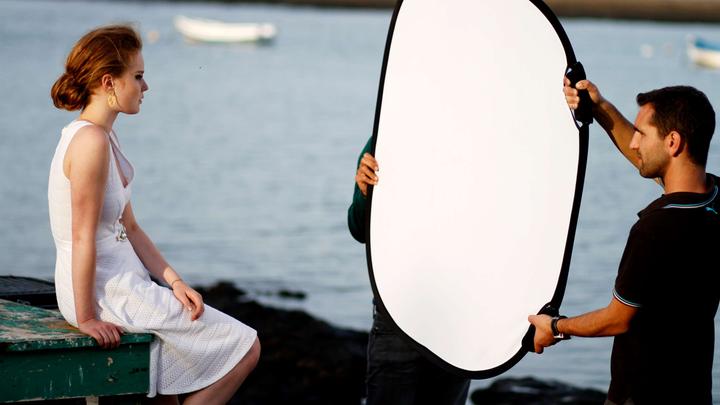 Immagine prodotto Profoto Riflettore pieghevole SunSilver/Bianco L (Riflettore pieghevole)