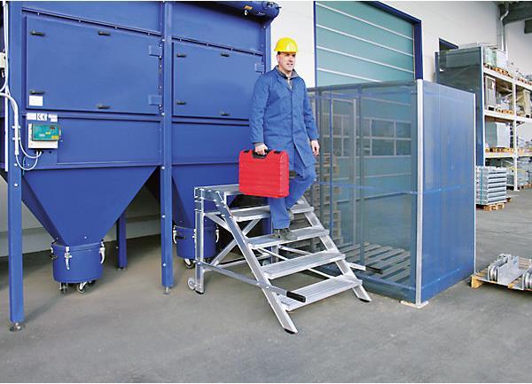 Produktbild Munk Arbeitspodest fahrbar, Stufenbreite 1000 mm, Aluminium geriffelt 5 Stufen (Gerüst, 151.50 cm)