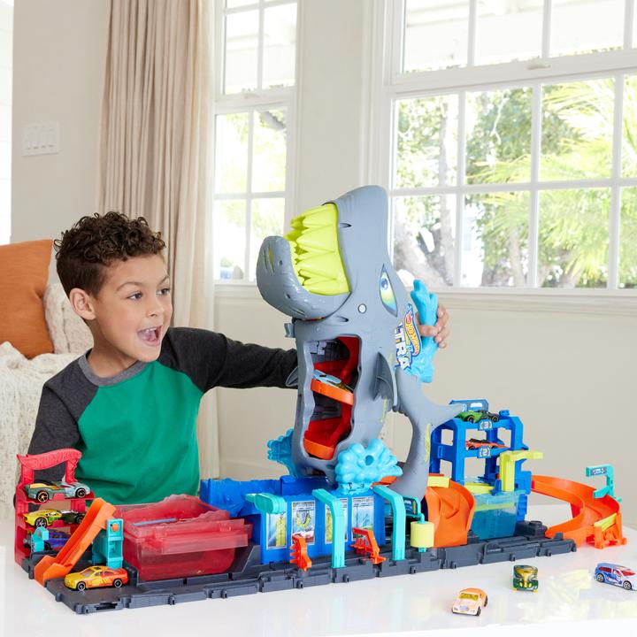 Actual product image Hot Wheels City Ultimate Shark Car Wash