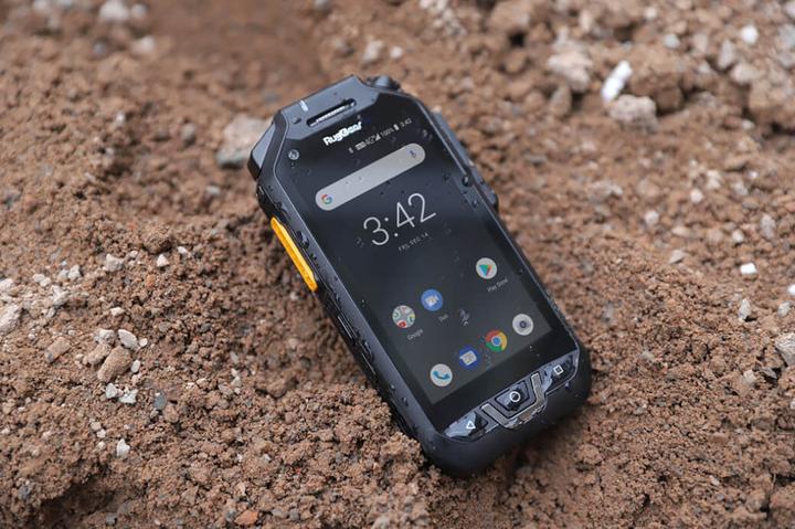 Produktbild Rug Gear RG725 (16 GB, Black, 4", Dual SIM, 5 Mpx, 4G)